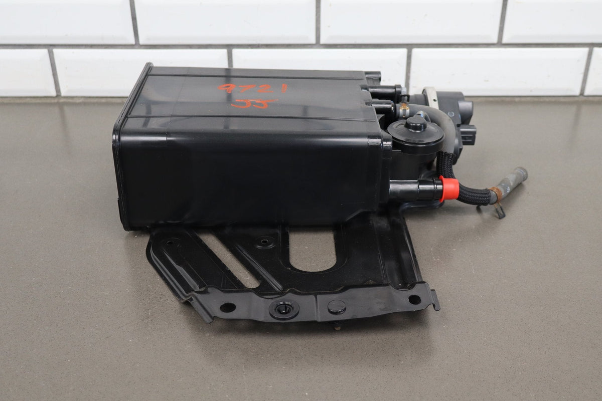 2007-09 Lexus LS460 Evaporator Canister OEM