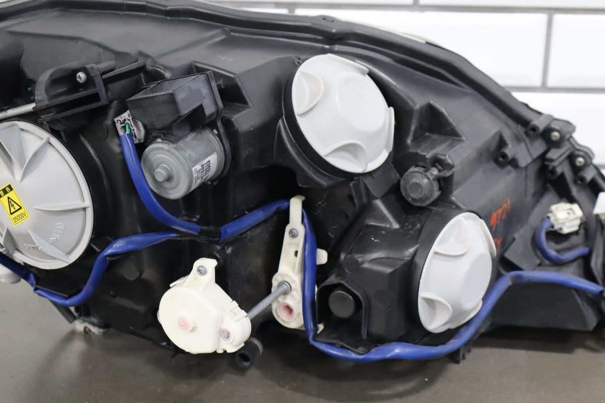 2007-09 Lexus LS460 Left Xenon Headlamp 81185-50280