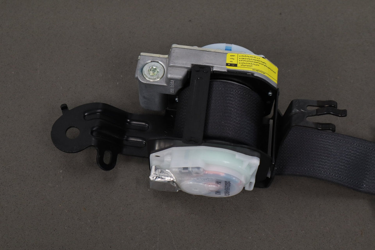 2007-09 Lexus LS460 Right Rear Seat belt Black 20