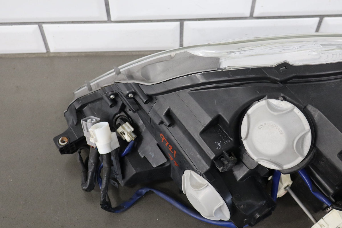 2007-09 Lexus LS460 Right Xenon Headlamp 81145-50280 OEM