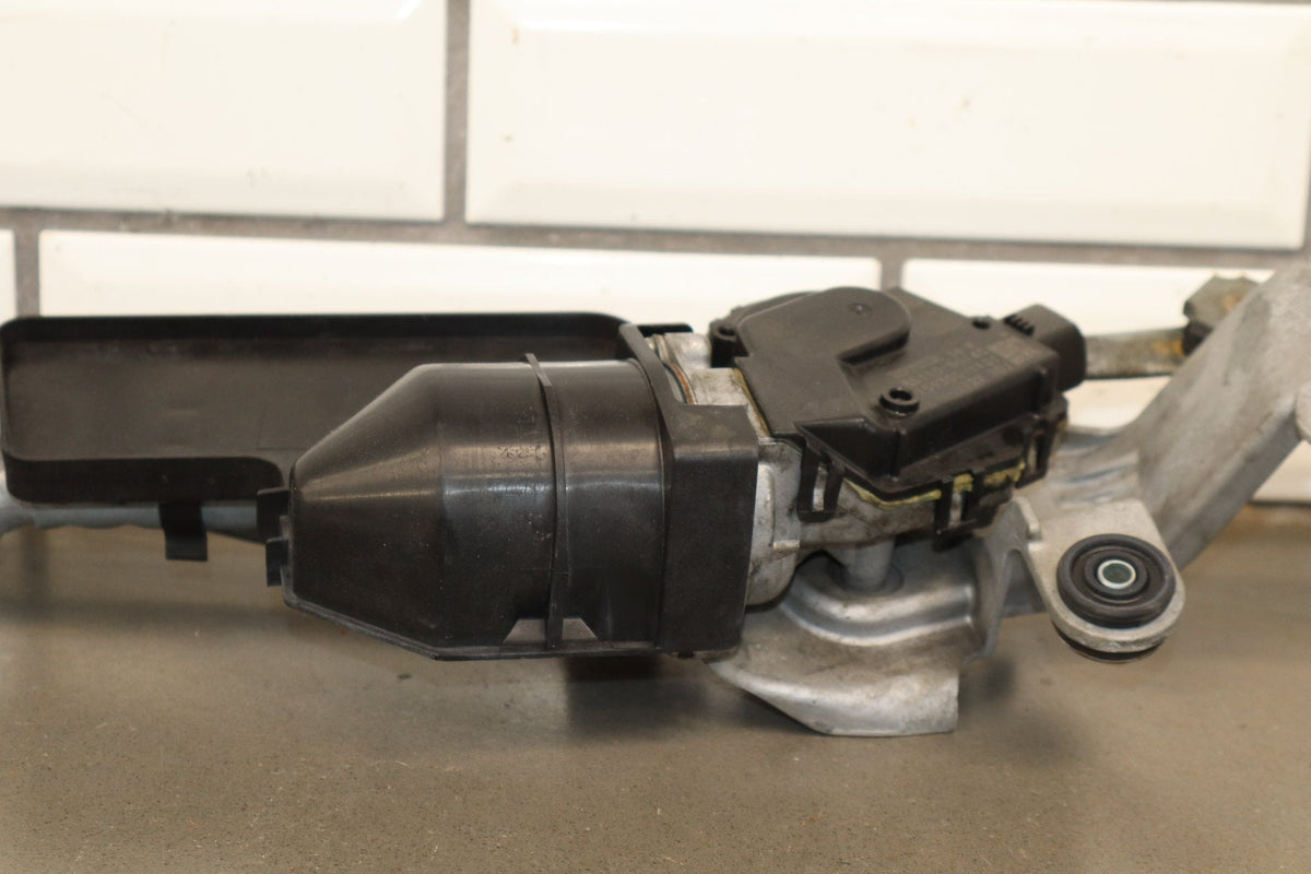 2007-12 Lexus LS460 Front Wiper Motor W? Transmission 85110-50140 OEM