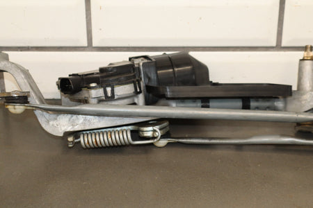 2007-12 Lexus LS460 Front Wiper Motor W? Transmission 85110-50140 OEM