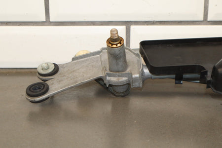 2007-12 Lexus LS460 Front Wiper Motor W? Transmission 85110-50140 OEM