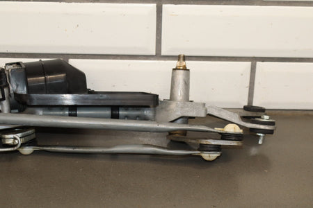 2007-12 Lexus LS460 Front Wiper Motor W? Transmission 85110-50140 OEM