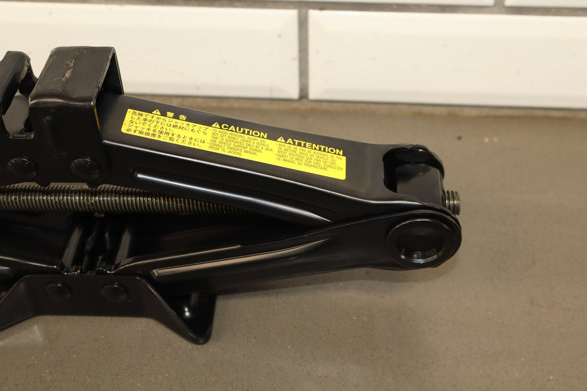 2007-12 Lexus LS460 Jack W/ Tools & Foam OEM
