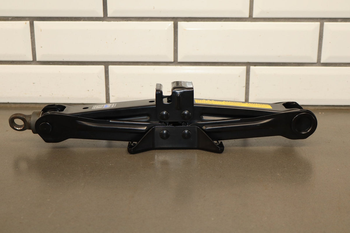2007-12 Lexus LS460 Jack W/ Tools & Foam OEM