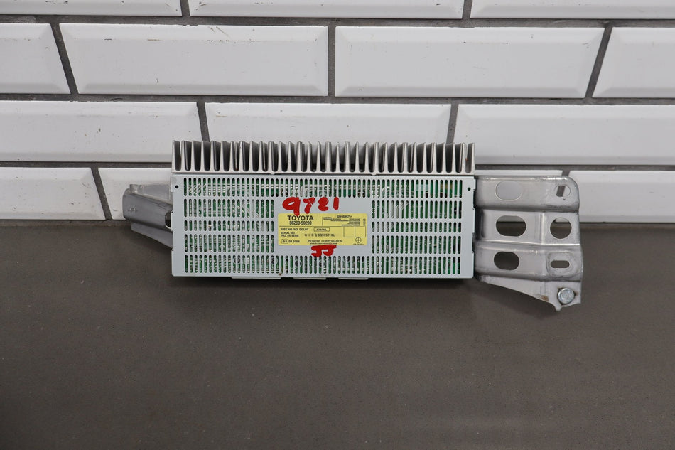 2007-12 Lexus LS460 RWD Pioneer Audio Radio Amplifier 8628050290 OEM