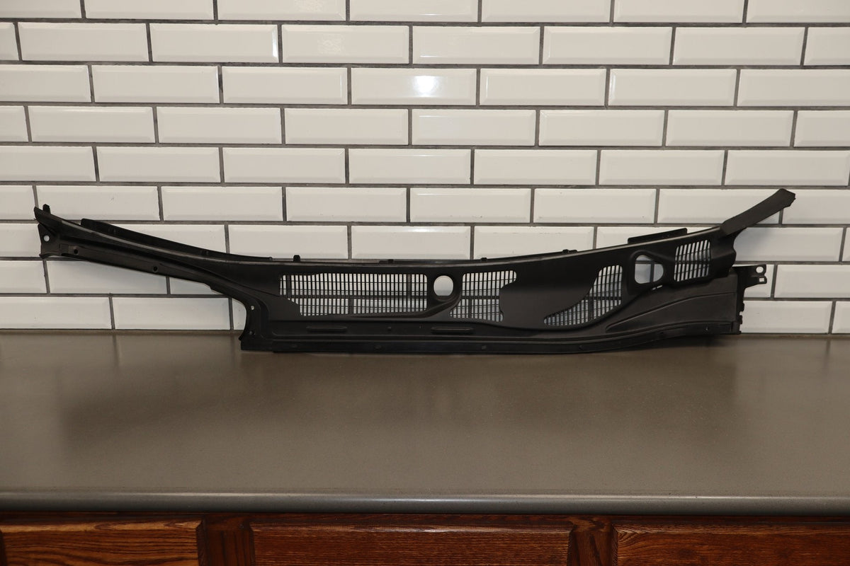2007-17 Lexus LS460 Cowl Vent Panel 55708-50071 OEM