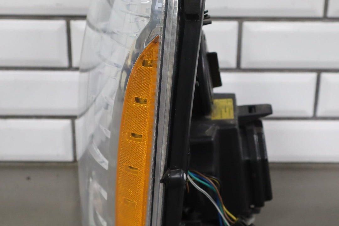 2007 - 2009 Cadillac Escalade ESV Left Headlamp 25897648