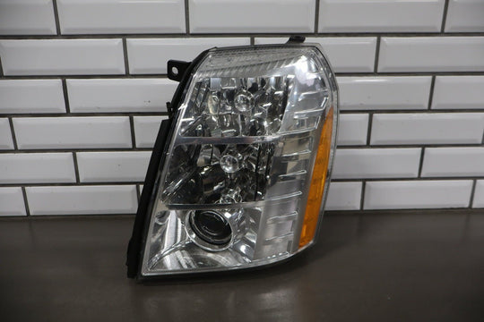 2007 - 2009 Cadillac Escalade ESV Left Headlamp 25897648