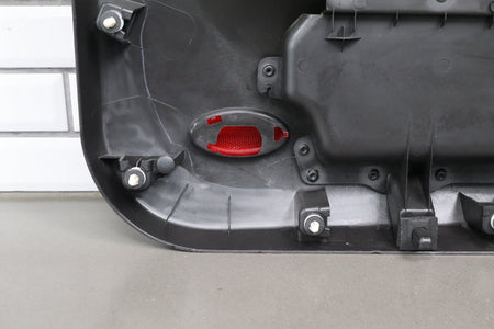 2007-2009 GMC Yukon Denali RH Front Door Panel Ebony Leather