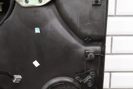 2007-2009 GMC Yukon Denali RH Front Door Panel Ebony Leather