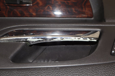 2007-2009 GMC Yukon Denali RH Front Door Panel Ebony Leather