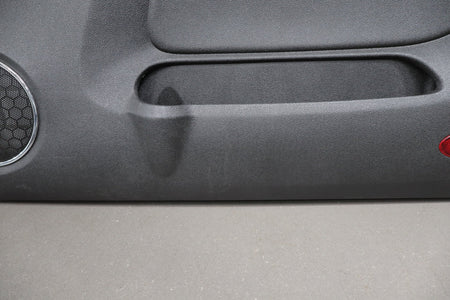 2007-2009 GMC Yukon Denali RH Front Door Panel Ebony Leather