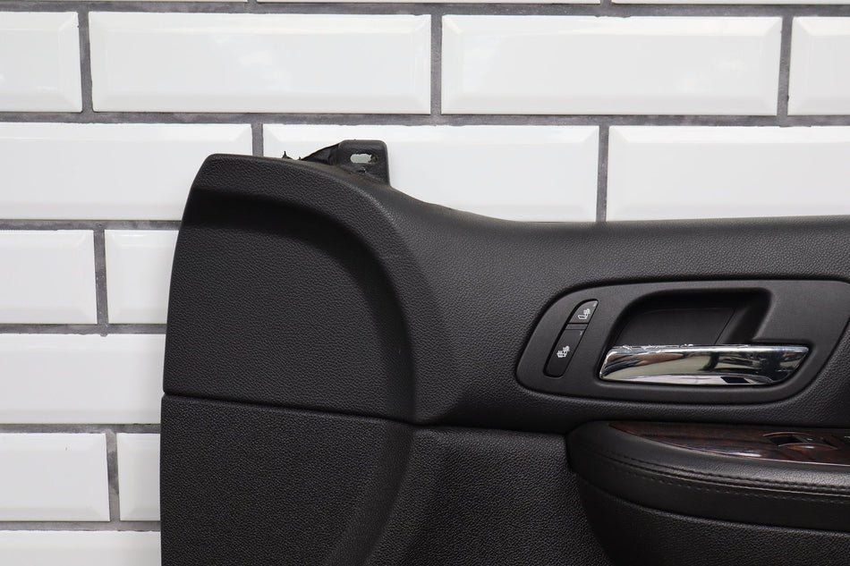 2007-2009 GMC Yukon Denali RH Front Door Panel Ebony Leather
