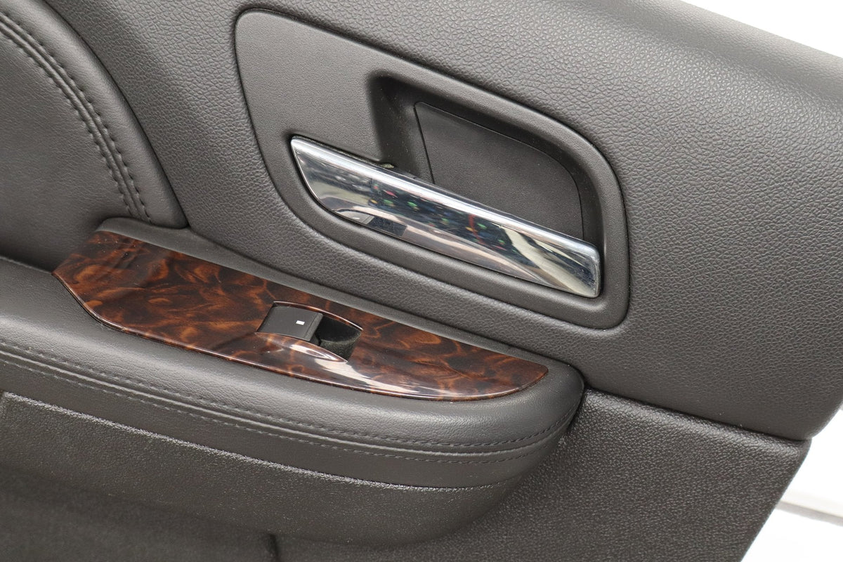 2007-2009 GMC Yukon LH Rear Door Panel Ebony 194 Leather