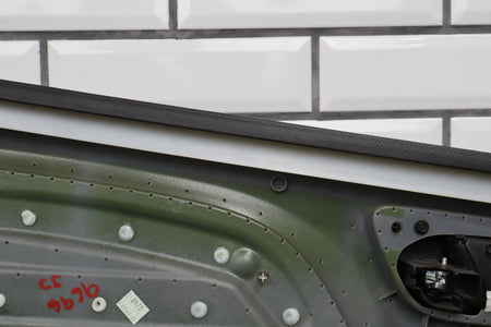 2007-2009 GMC Yukon RH Rear Door Panel Ebony 194 Leather