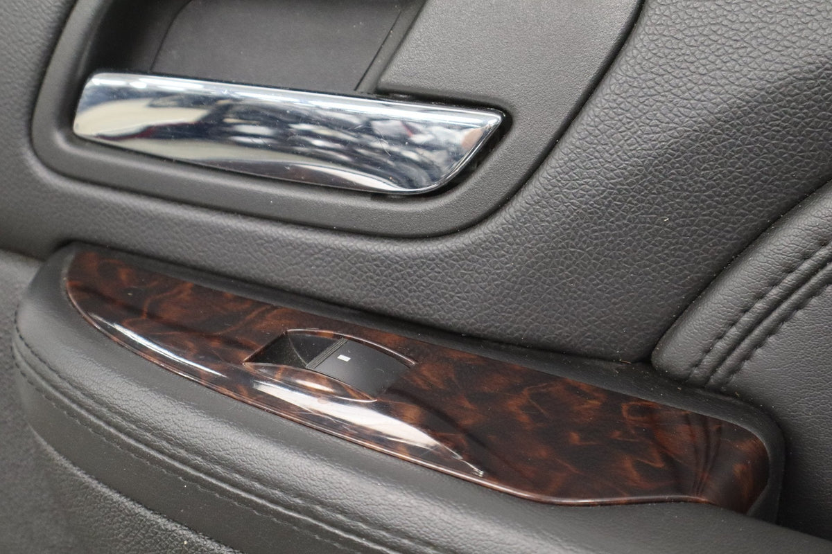 2007-2009 GMC Yukon RH Rear Door Panel Ebony 194 Leather