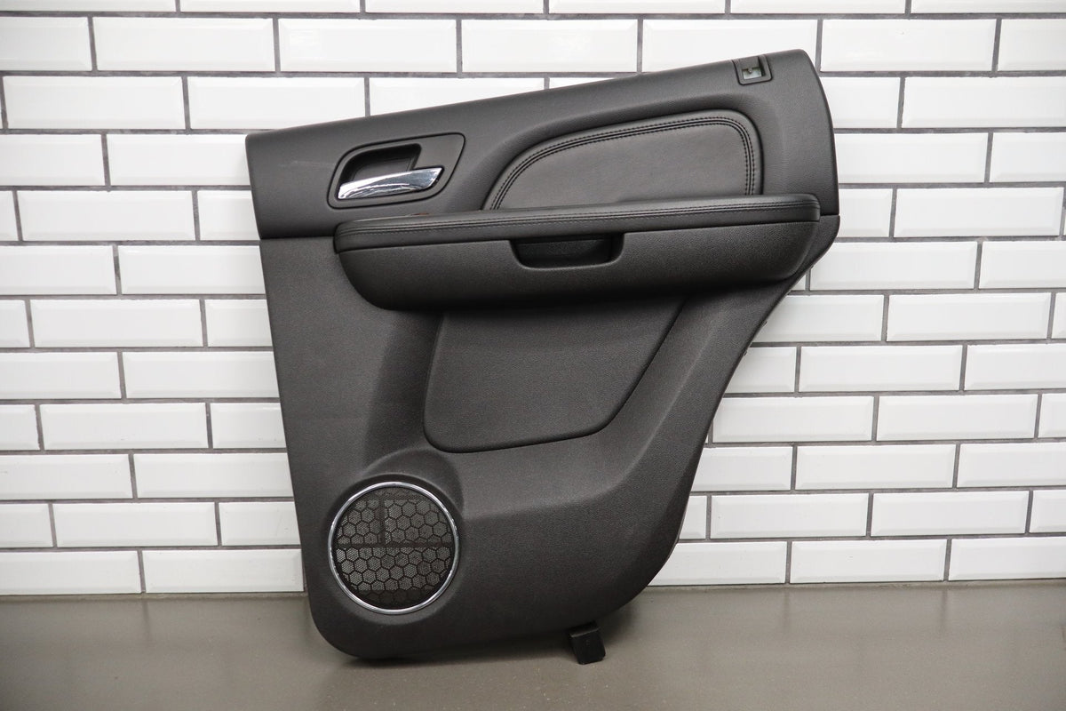 2007-2009 GMC Yukon RH Rear Door Panel Ebony 194 Leather