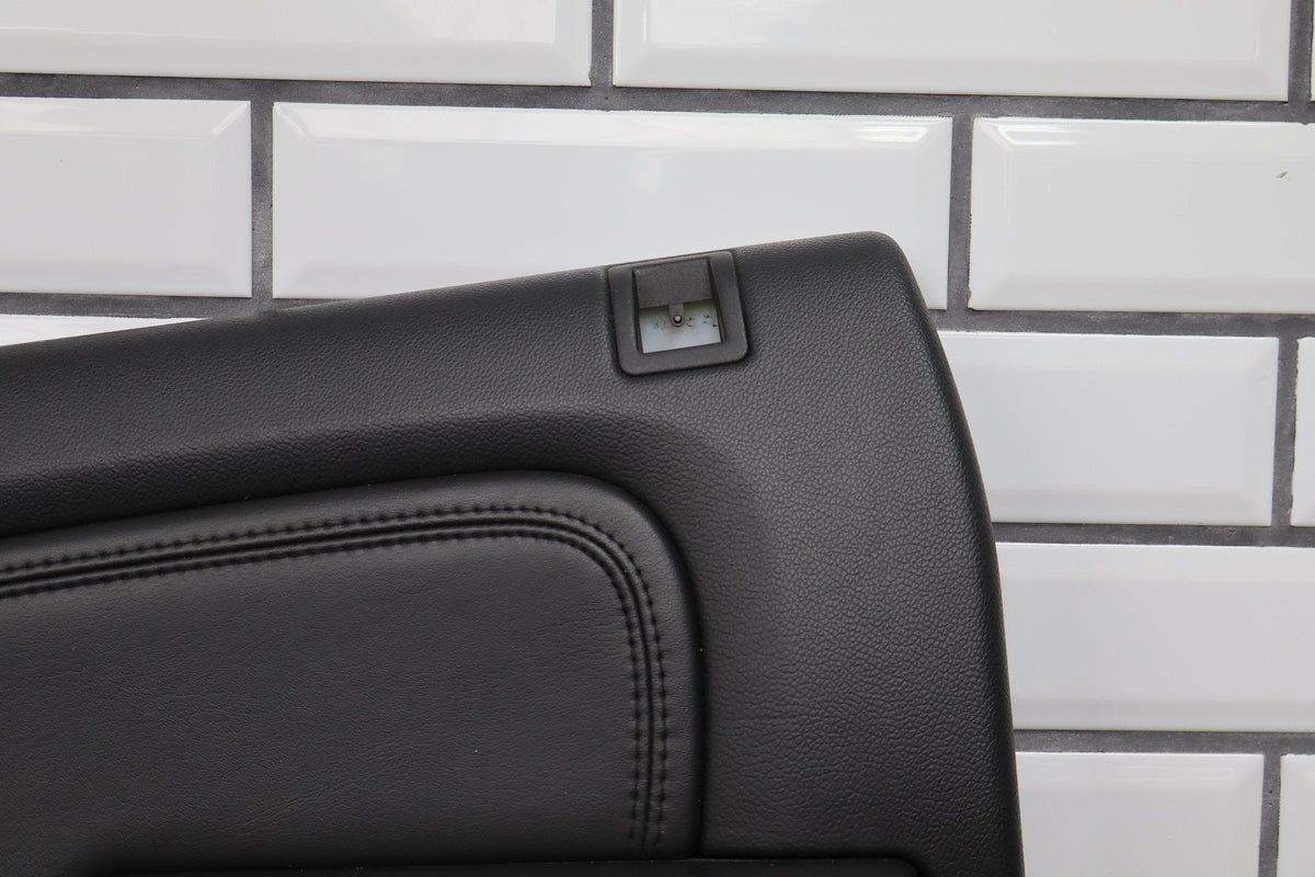 2007-2009 GMC Yukon RH Rear Door Panel Ebony 194 Leather