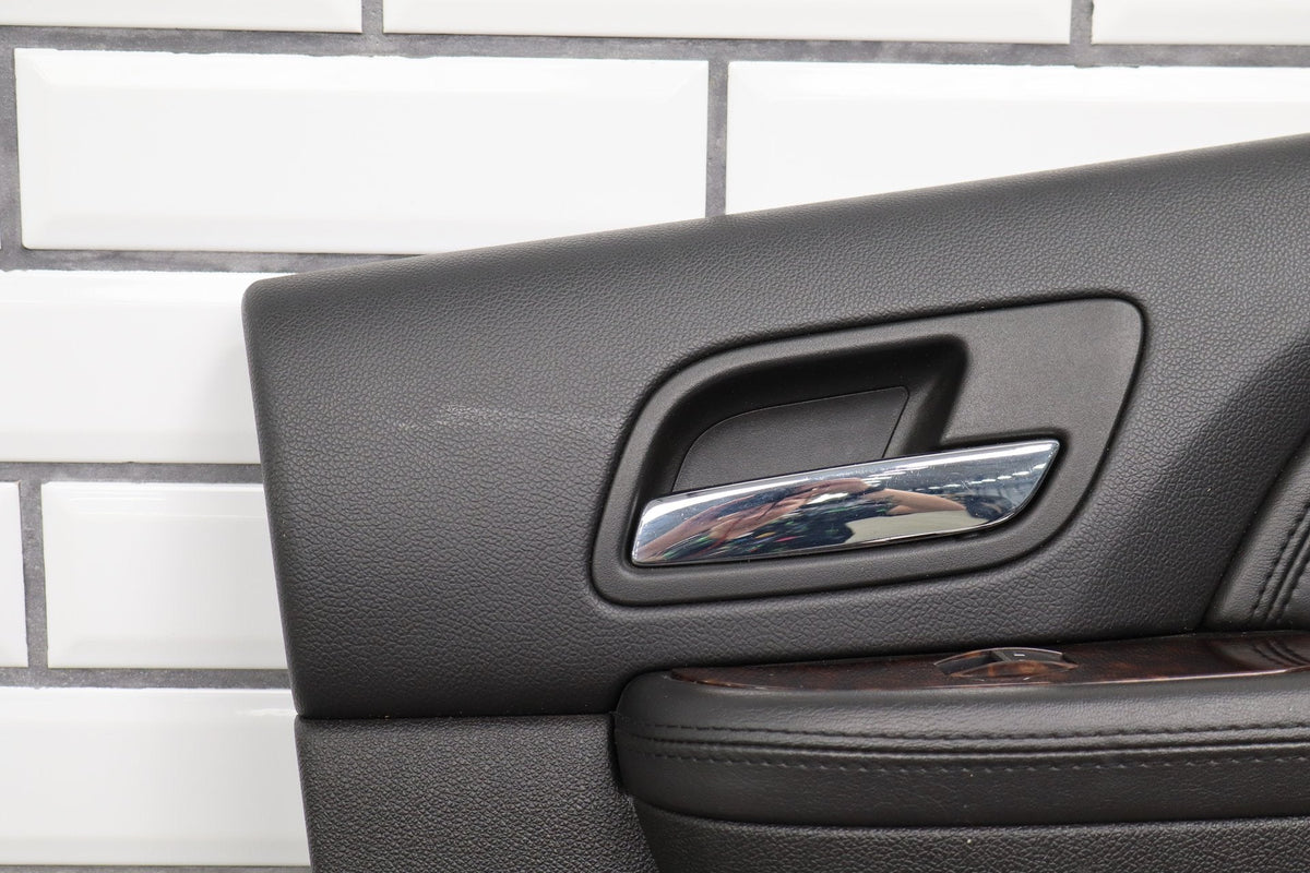2007-2009 GMC Yukon RH Rear Door Panel Ebony 194 Leather