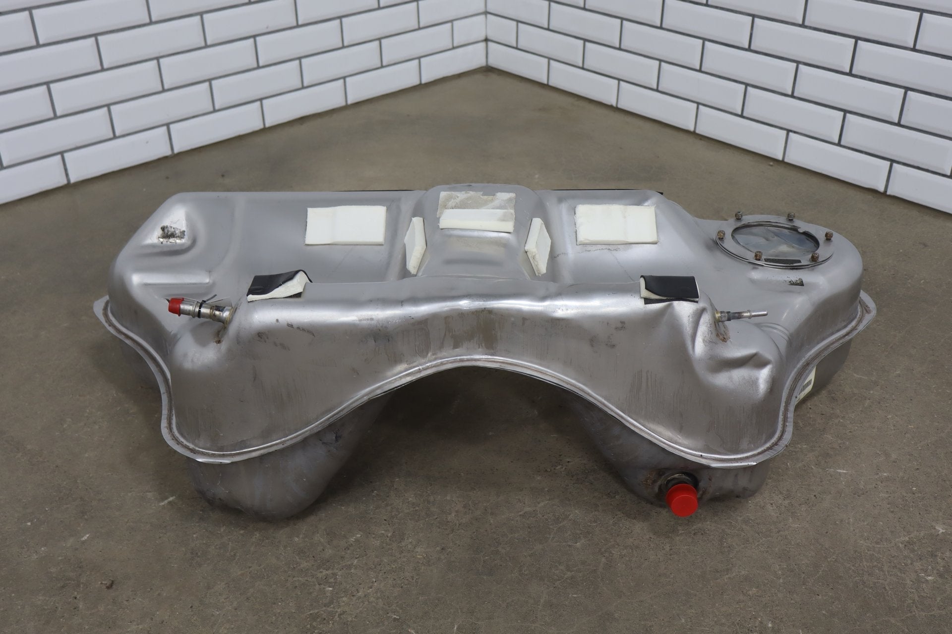 2007-2009 Jaguar XKR 4.2L Supercharged Fuel Tank with Pump OEM