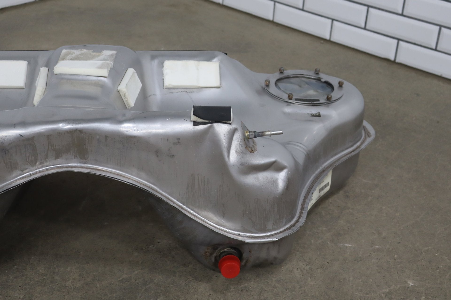 2007-2009 Jaguar XKR 4.2L Supercharged Fuel Tank with Pump OEM