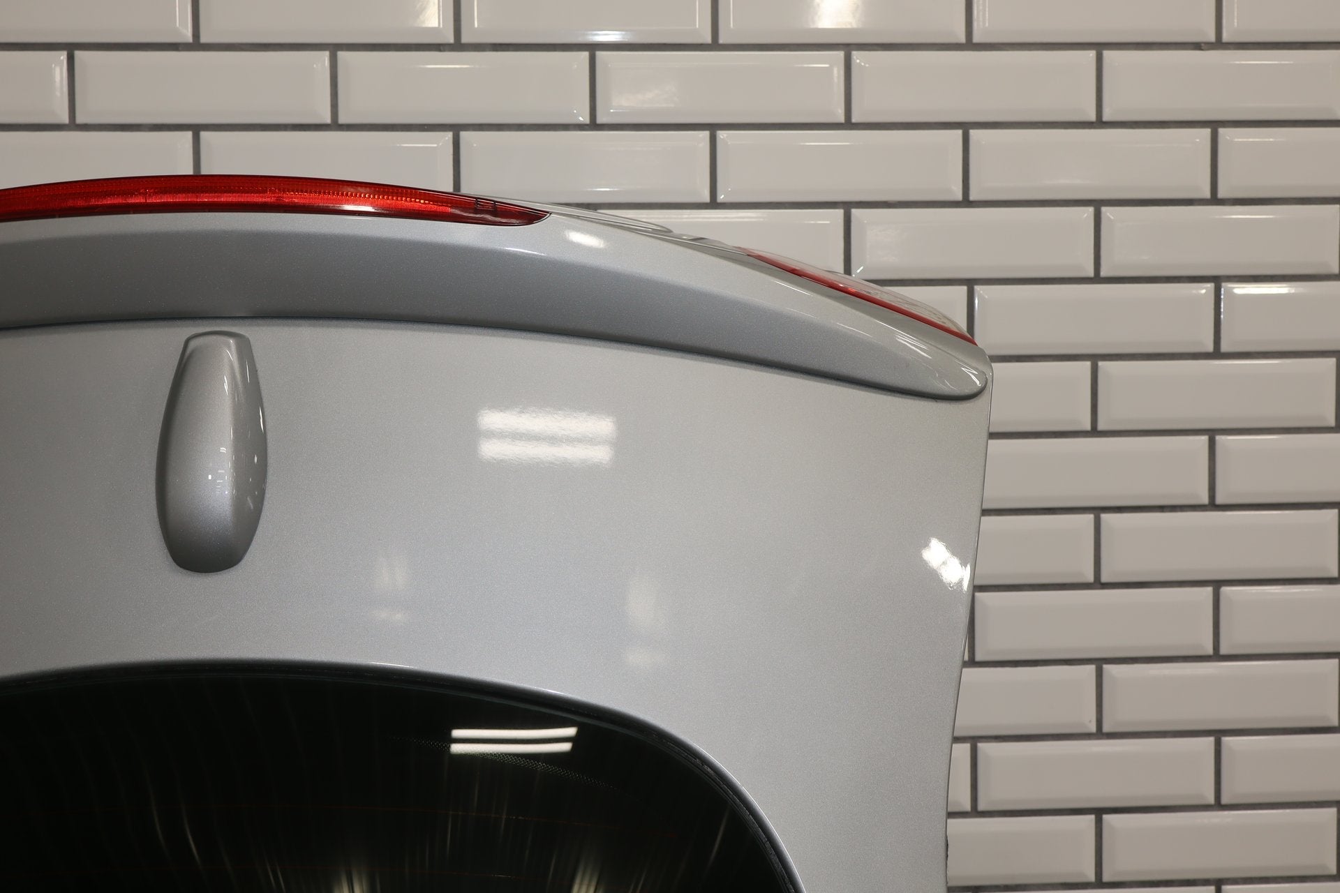 2007-2009 Jaguar XKR Decklid/Tailgate Liquid Silver MEE