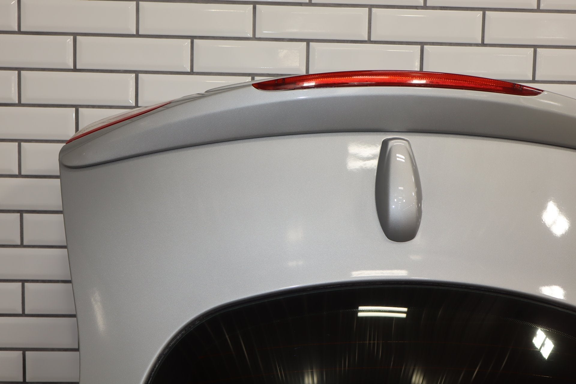 2007-2009 Jaguar XKR Decklid/Tailgate Liquid Silver MEE