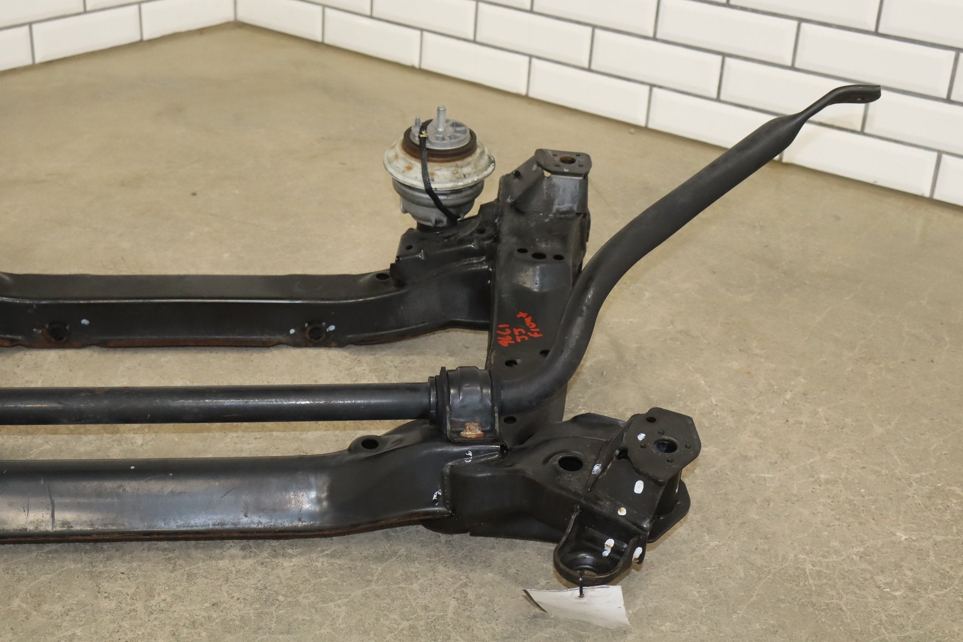 2007-2009 Jaguar XKR Front Suspension Crossmember OEM