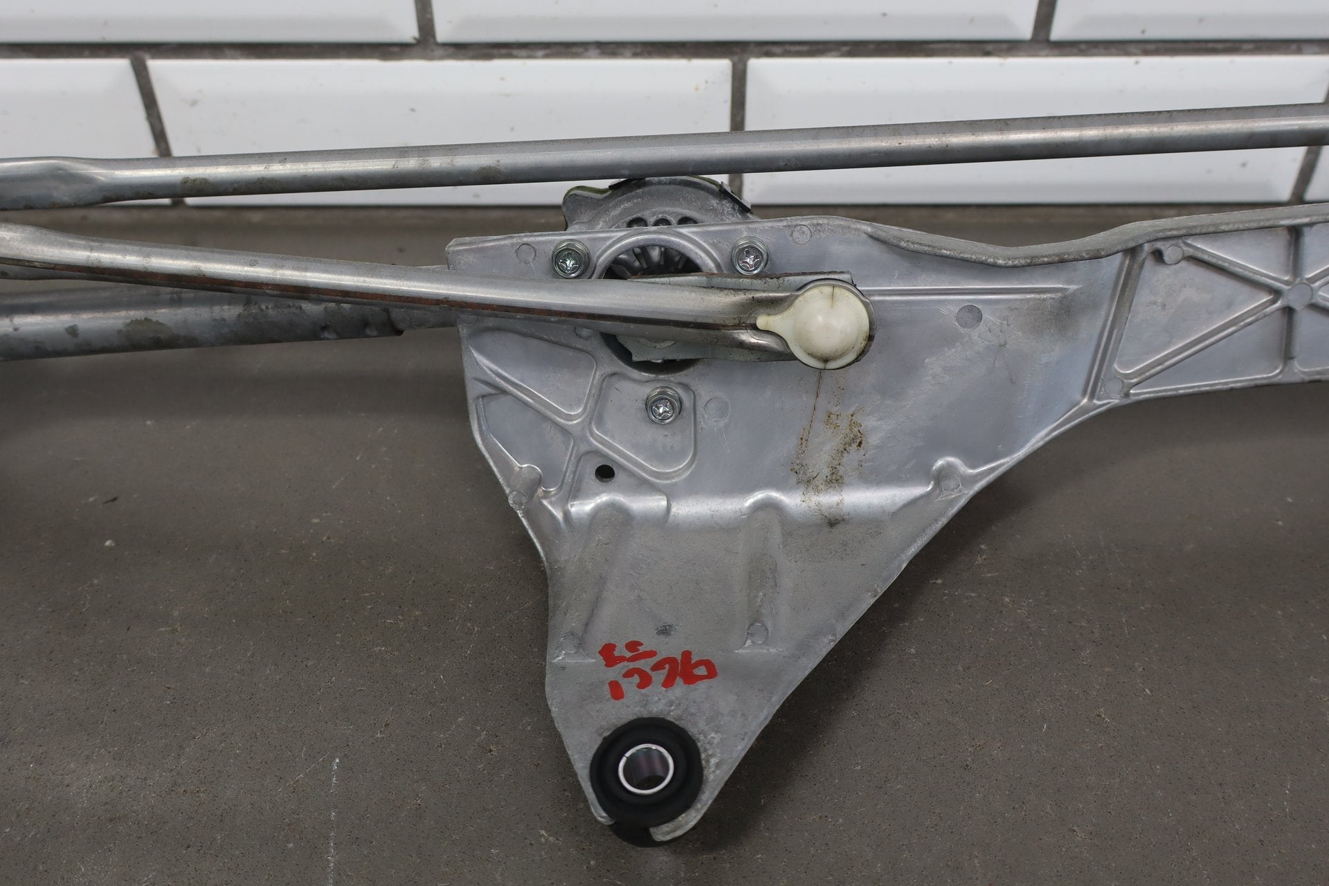 2007-2009 Jaguar XKR Front Wiper Motor OEM
