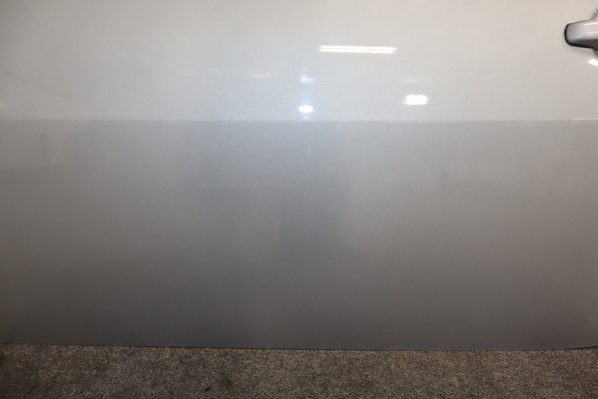 2007-2009 Jaguar XKR Left Front Door Liquid Silver MEE