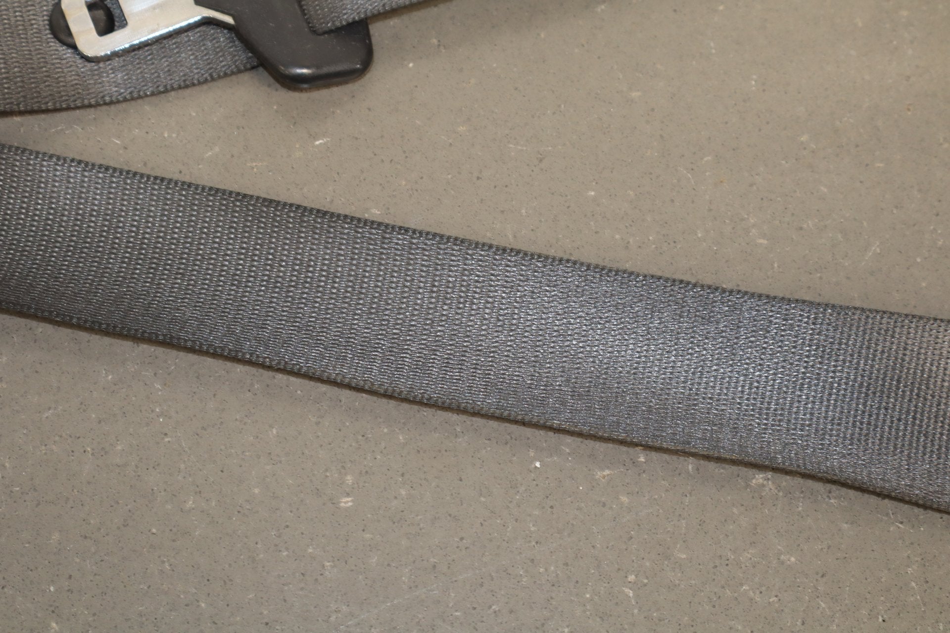 2007-2009 Jaguar XKR Left Front Seat Belt Warm Charcoal LEG