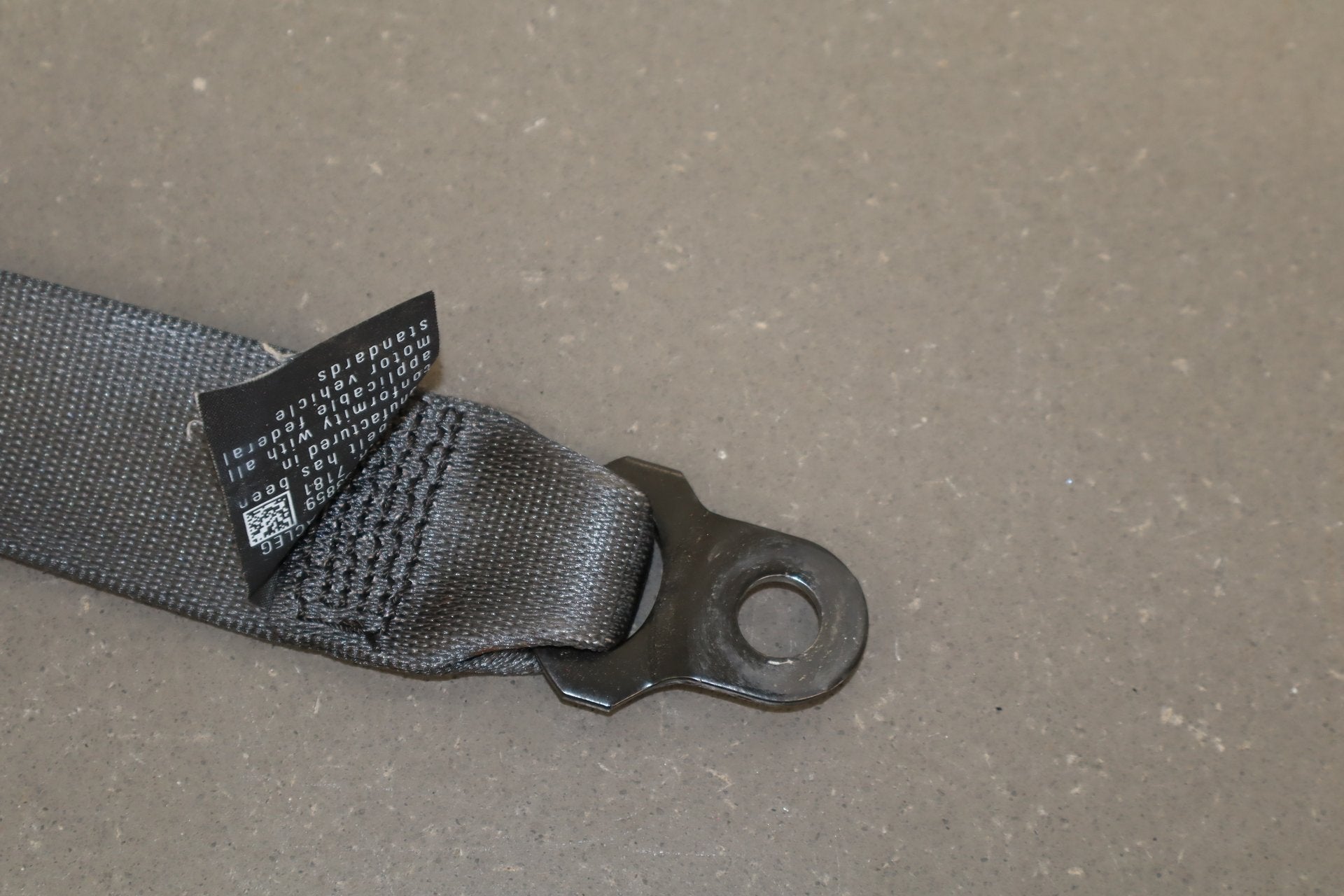 2007-2009 Jaguar XKR Left Front Seat Belt Warm Charcoal LEG