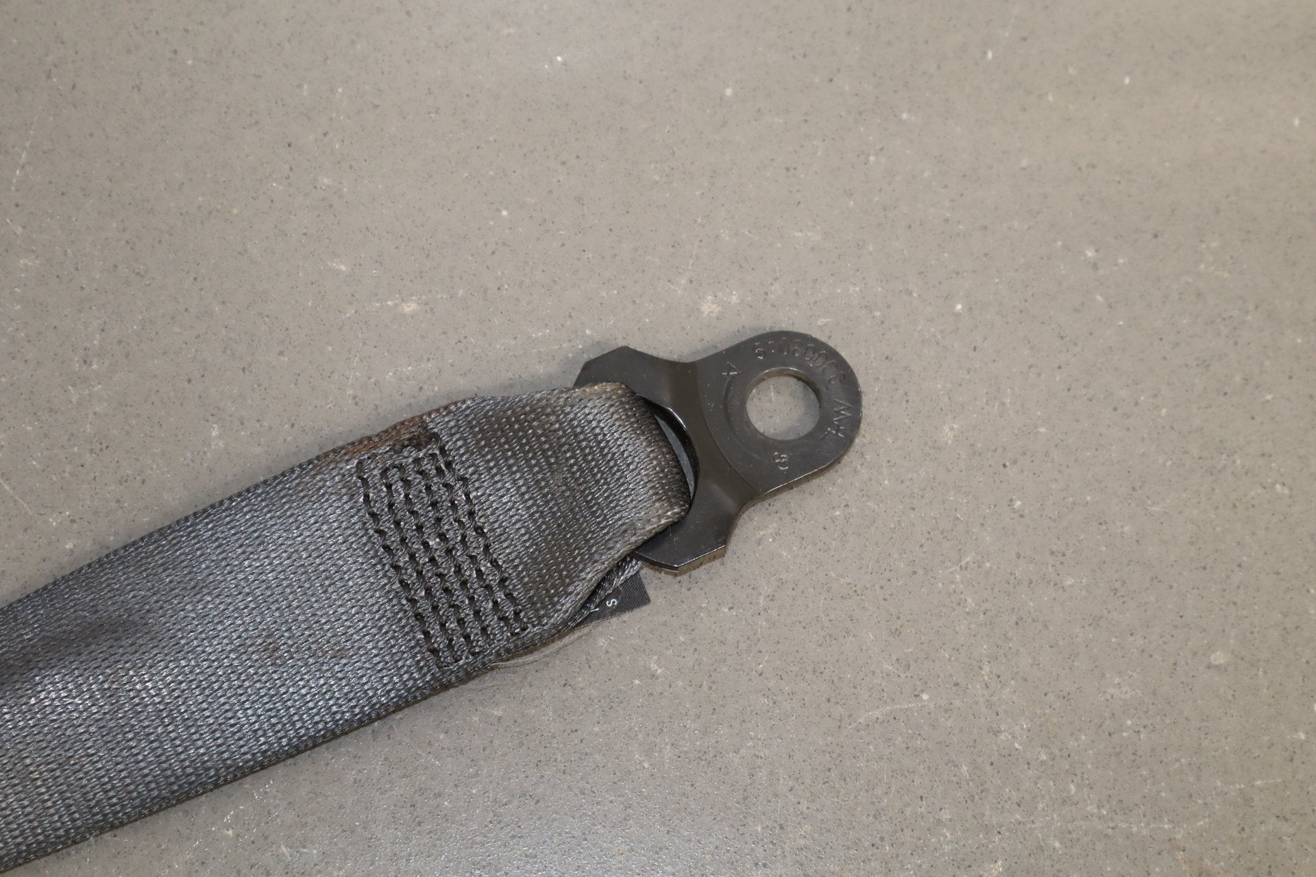 2007-2009 Jaguar XKR Left Front Seat Belt Warm Charcoal LEG