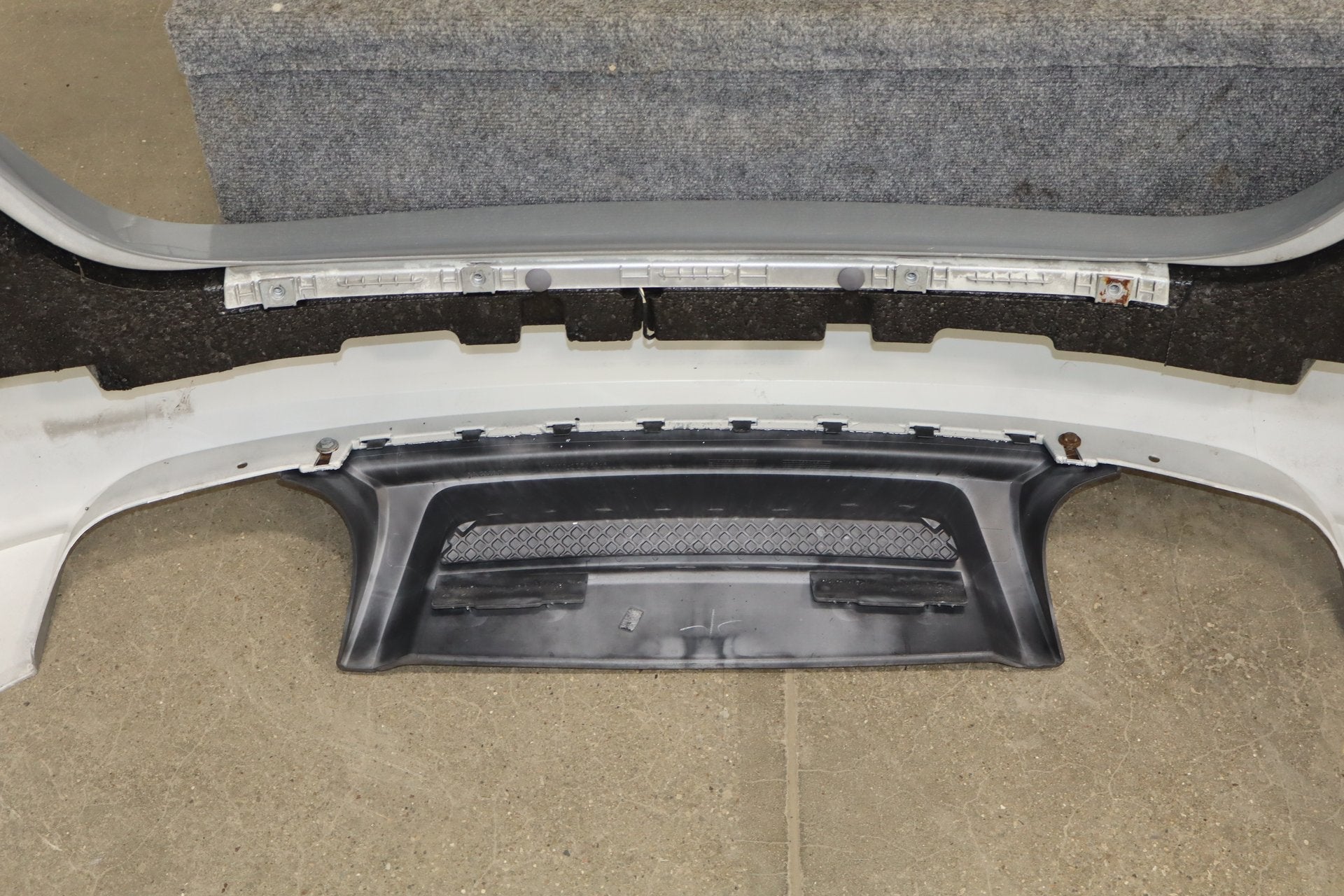 2007-2009 Jaguar XKR Rear Bumper Liquid Silver MEE