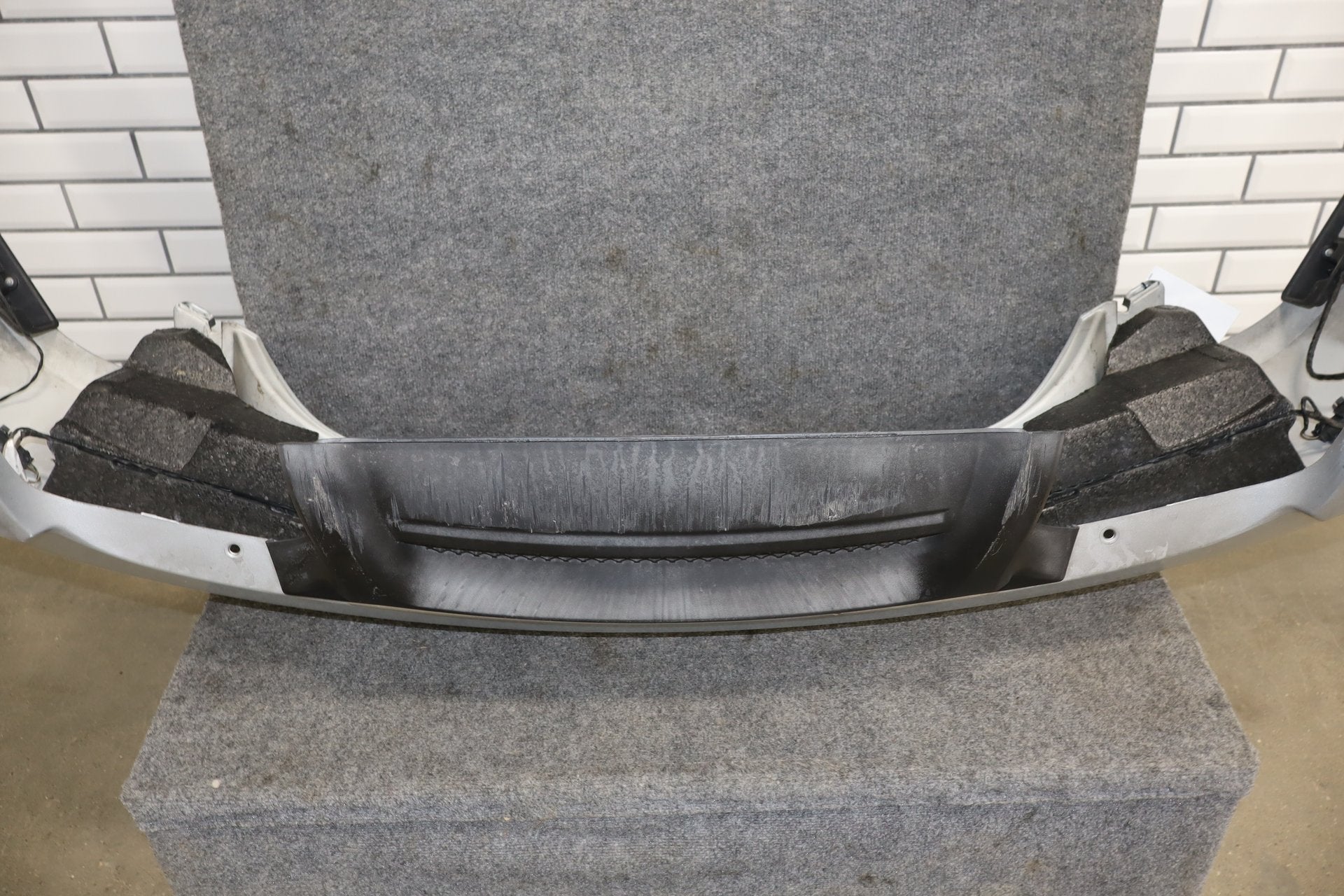 2007-2009 Jaguar XKR Rear Bumper Liquid Silver MEE