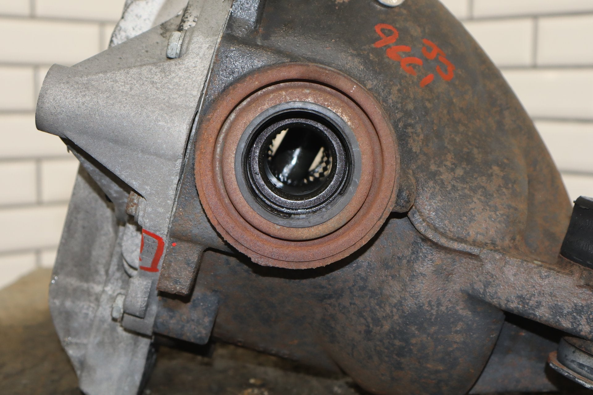2007-2009 Jaguar XKR Rear Differential Assembly OEM 3.31:1 Gear Ratio