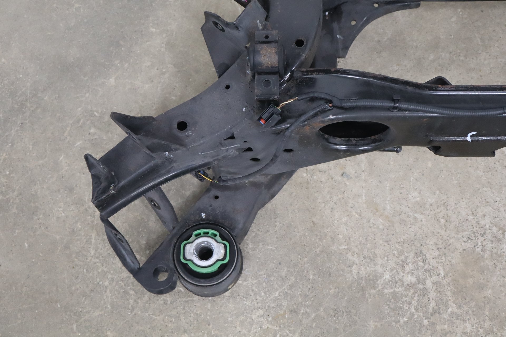 2007-2009 Jaguar XKR Rear Suspension Crossmember OEM Bare