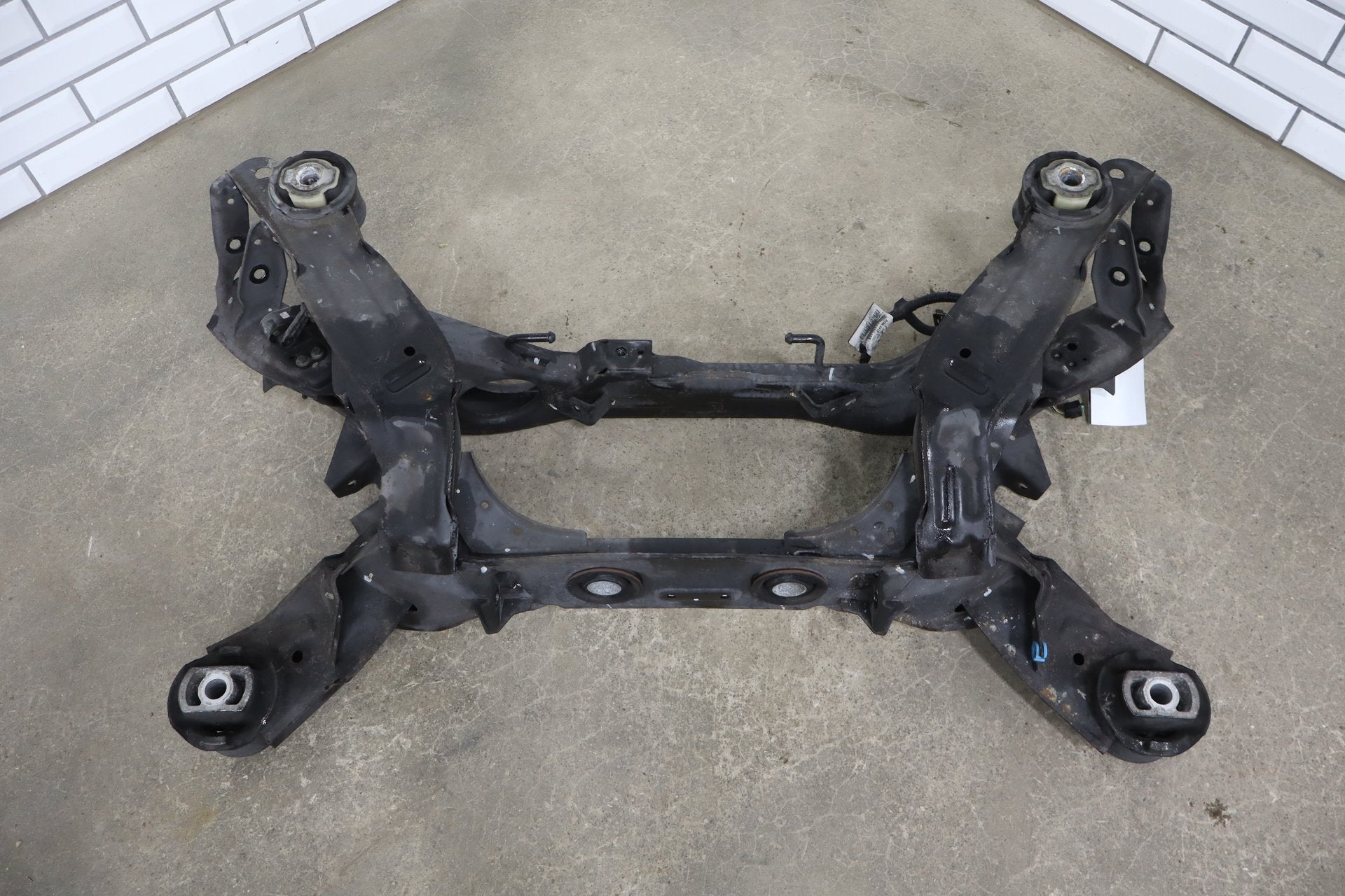 2007-2009 Jaguar XKR Rear Suspension Crossmember OEM Bare