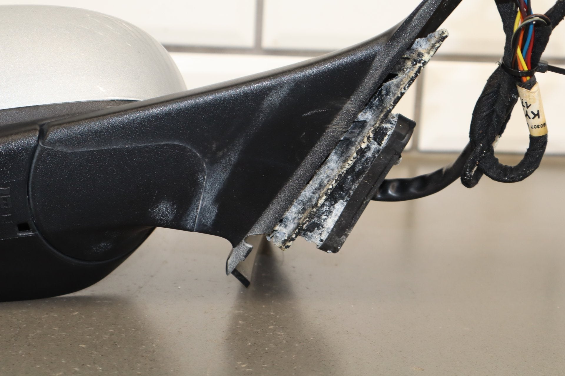 2007-2009 Jaguar XKR Right Door Mirror Liquid Silver MEE