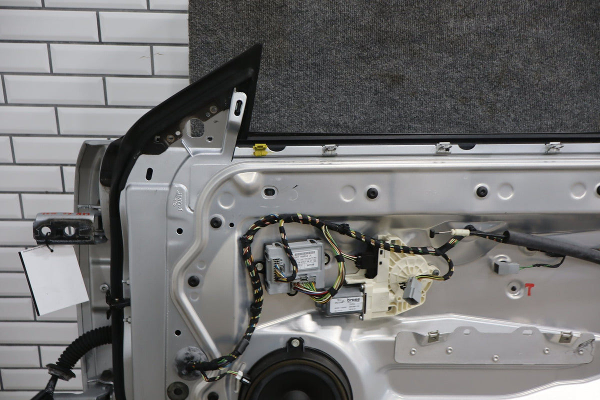 2007-2009 Jaguar XKR Right Front Door Liquid Silver MEE