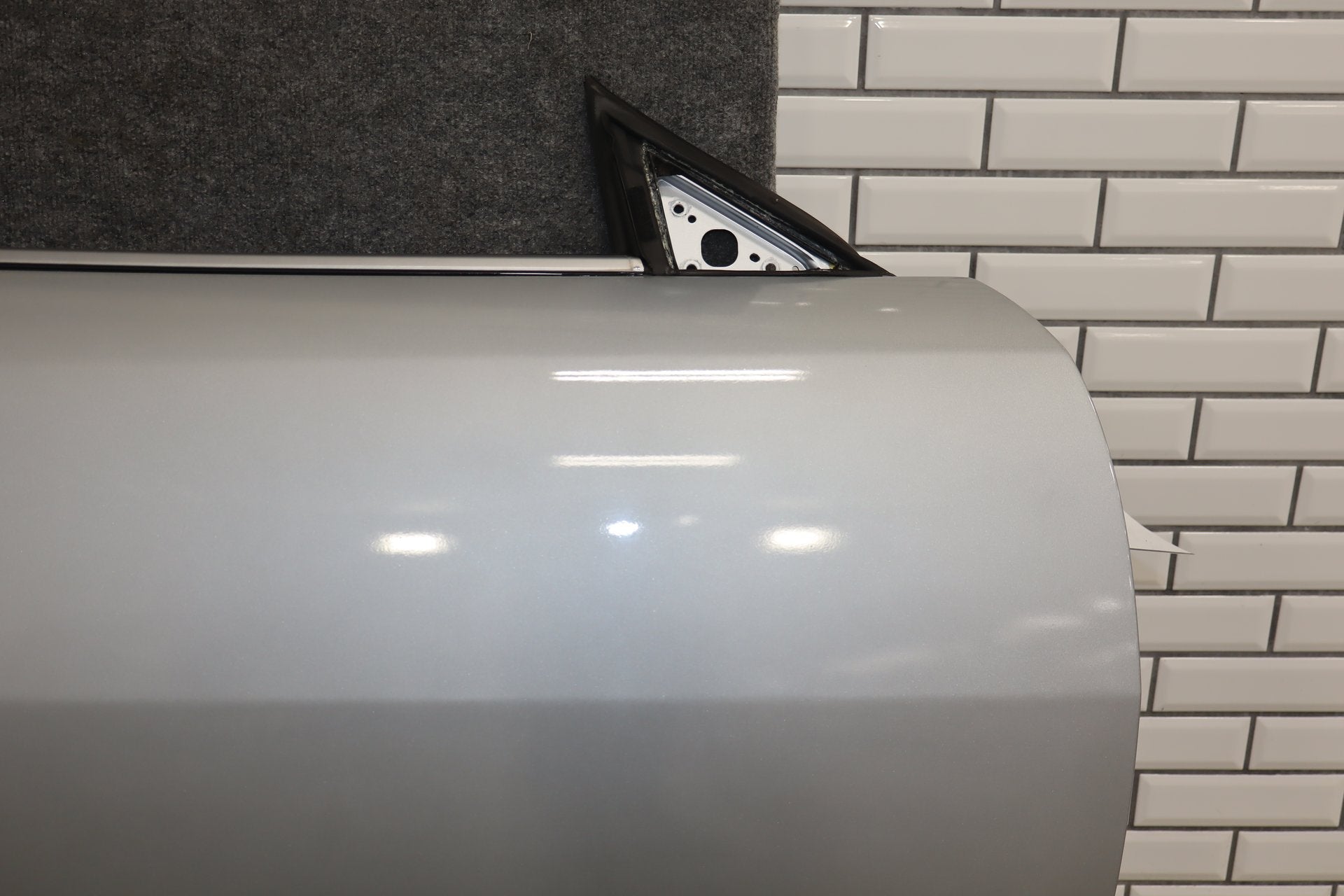 2007-2009 Jaguar XKR Right Front Door Liquid Silver MEE