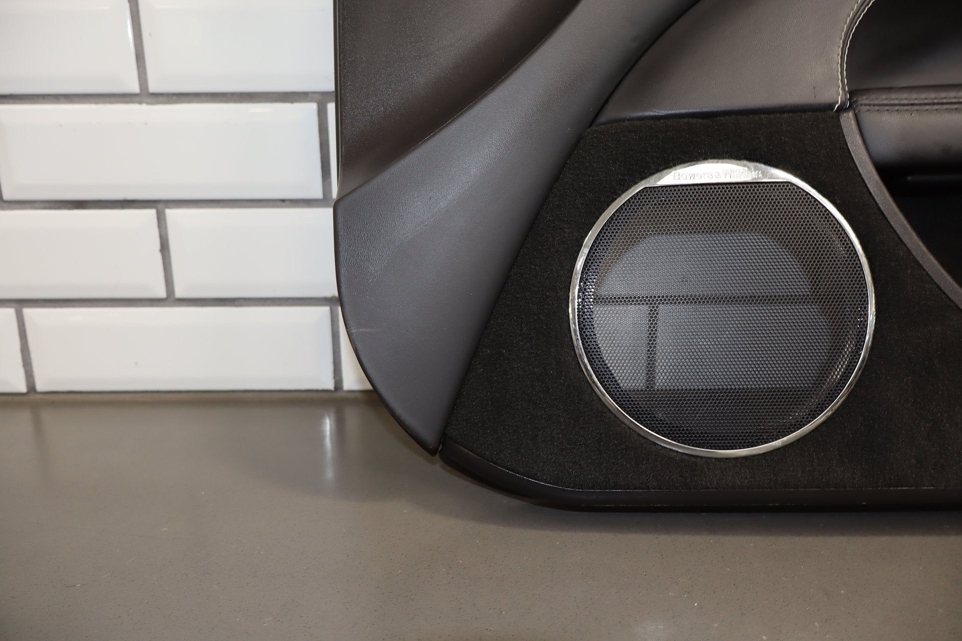 2007-2009 Jaguar XKR Right Front Interior Trim Panel Warm Charcoal LEG