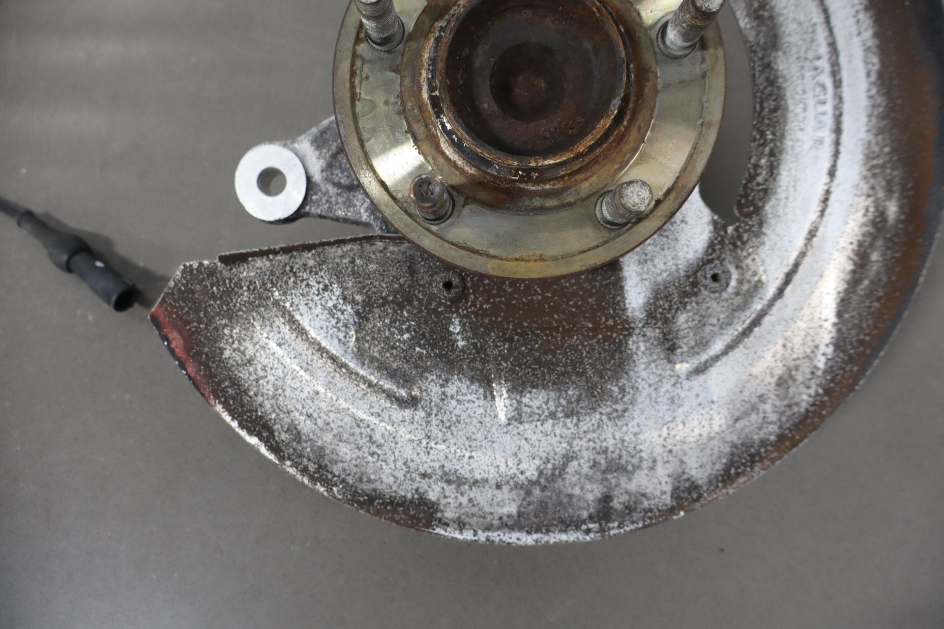 2007-2009 Jaguar XKR Right Front Suspension Knee