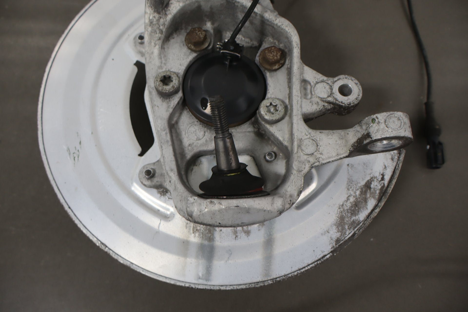 2007-2009 Jaguar XKR Right Front Suspension Knee