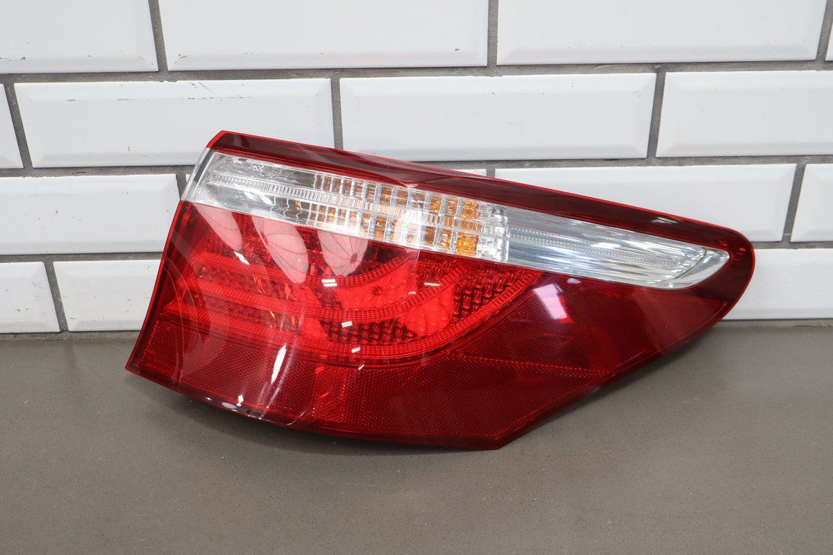 2007-2009 Lexus LS460 Taillight Set OEM