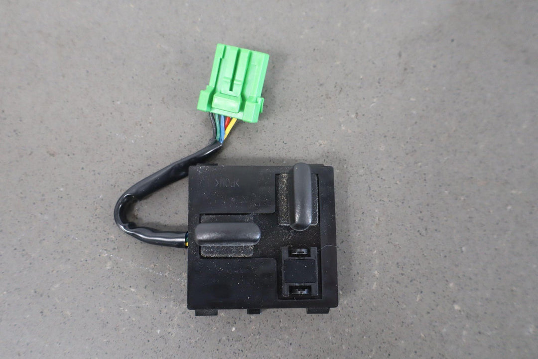 2007 - 2011 C6 Corvette Right Passenger Power Seat Switch W/Recline Handle & Trim