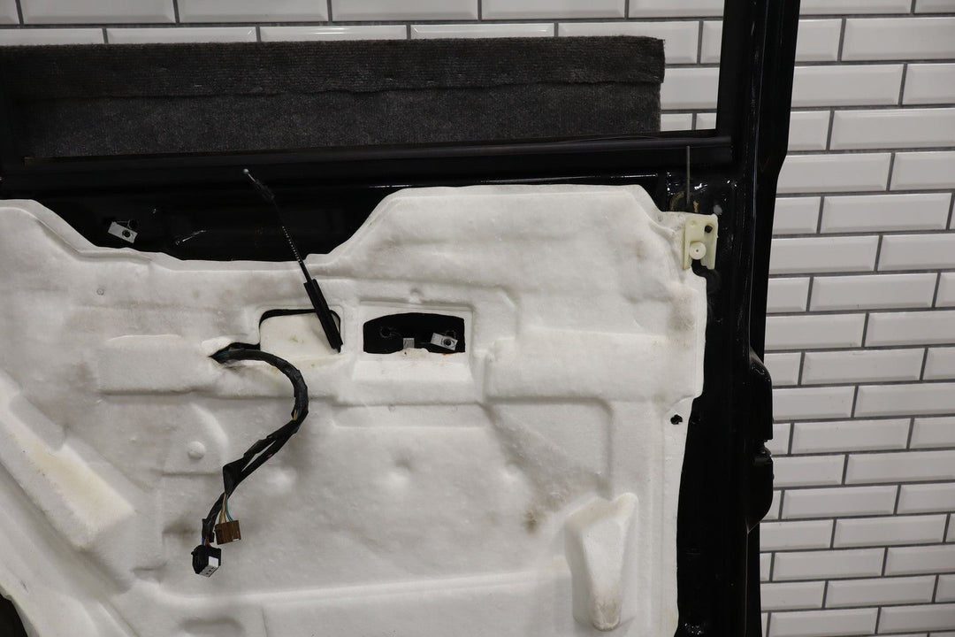 2007 - 2011 Chevrolet Suburban 1500 Right Front Door Black 41U 25796673