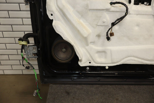 2007 - 2011 Chevrolet Suburban 1500 Right Front Door Black 41U 25796673